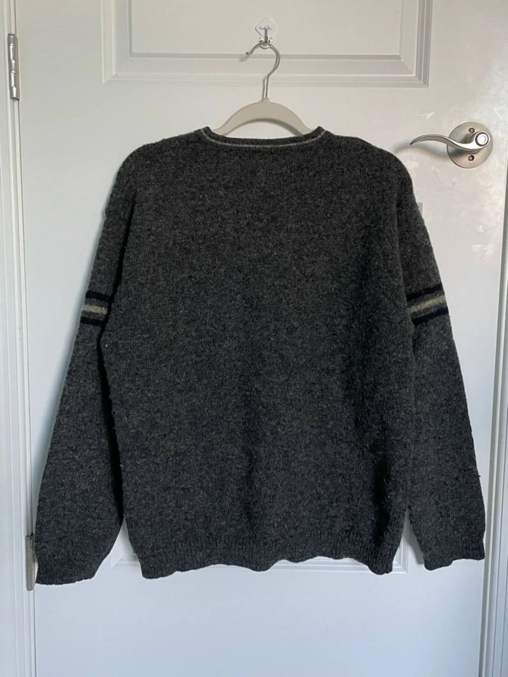 Abercrombie & Fitch y2k Men's Dark Charcoal V Neck Sweater Large 54349